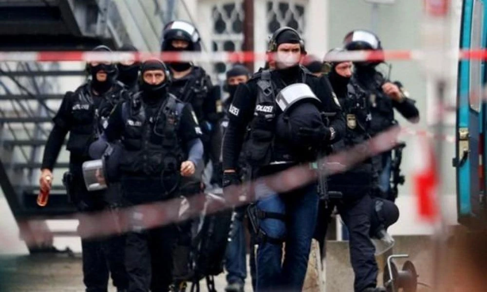 Γερμανία: Συνελήφθη ύποπτος για συμμετοχή σε επίθεση του ISIS όπου σκοτώθηκαν 700 άτομα